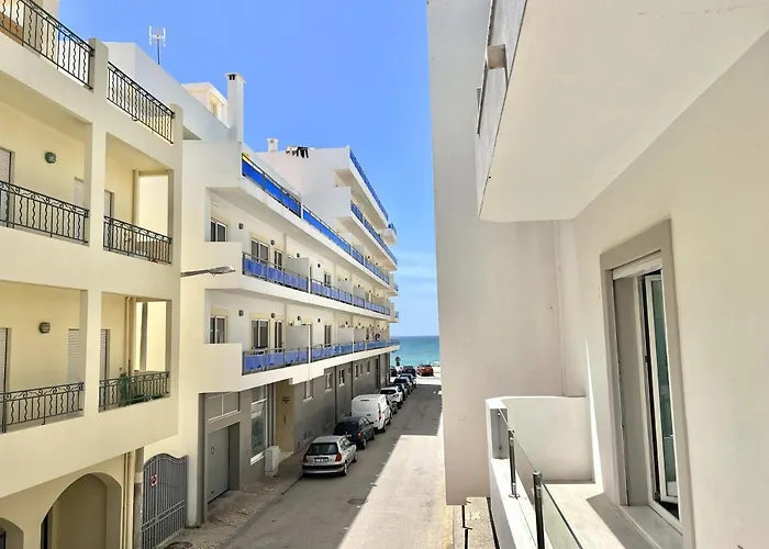 Nutmeg - 50Mtrs To Beach - By Hd Properties