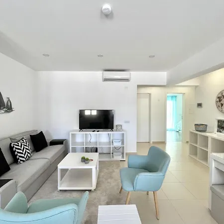 Nutmeg - 50Mtrs To Beach - By Hd Properties Quarteira Exterior photo
